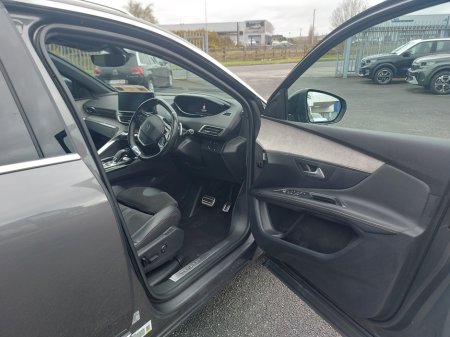 2021 Peugeot 3008 - thumbnail 25