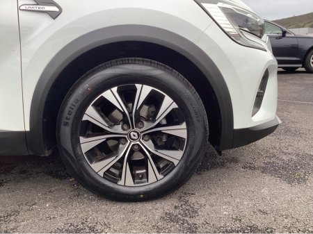 2022 Renault Captur - thumbnail 9