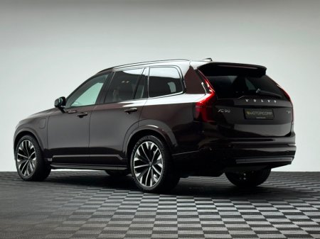 2025 Volvo XC90 PLUS T8 RECHARGE 2.0 PHEV AWD *7 SEATER* €81,990 thumbnail