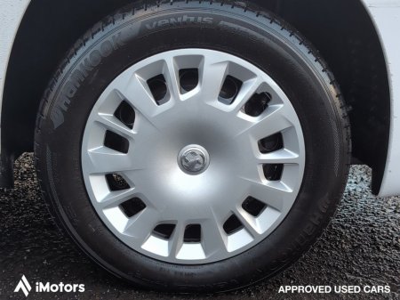 2023 Vauxhall Combo L1H1 2300 PRO S/S thumbnail