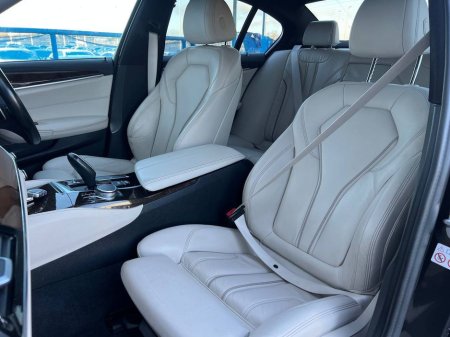 2019 BMW 5 Series 520d M-SPORT * READY TO DRIVE AWAY TODAY * // LEATHER HEATED SEATS // 19" M-SPORT ALLOYS // PARKING SENSORS FRONT & REAR €27,900 thumbnail