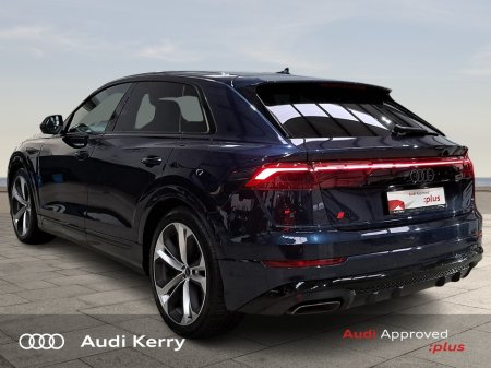 2024 Audi Q8 55TFSI E 394BHP QUATTRO S-LINE AUTOMATIC €84,900 thumbnail
