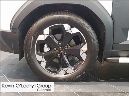 2026 Dacia Duster Extreme HEV 155 €38,000 thumbnail