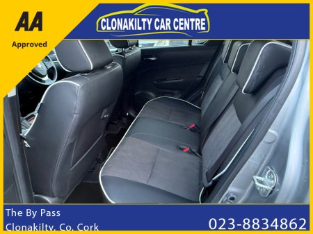 2015 Suzuki Swift - thumbnail 14