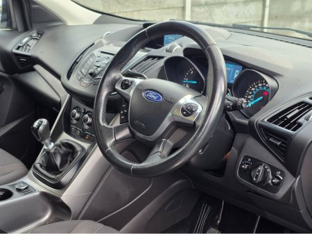 2016 Ford Kuga Ford Kuga 2.0TDCI 150PS Zetec NCT 07/26 €8,950 thumbnail