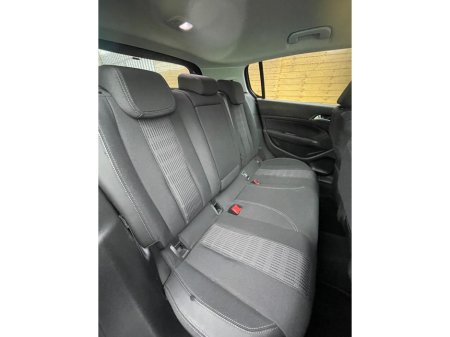 2018 Peugeot 308  €14,950 thumbnail