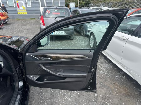 2017 BMW 5 Series - thumbnail 10