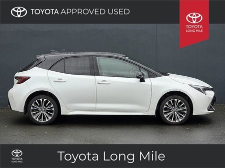 2025 Toyota Corolla 1.8 Hybrid Luna Sport 5dr €33,949 thumbnail