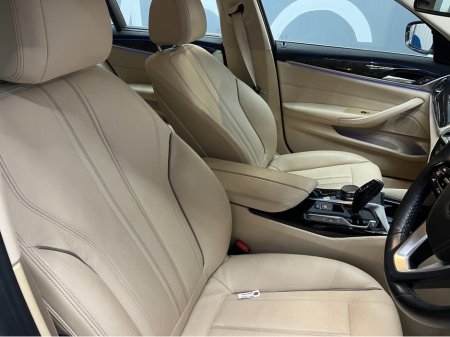 2018 BMW 5 Series €23950! 2018 BMW 530E LUXURY iPERFORMANCE 2.0 AUTOMATIC / CRUISE CONTROL / 360° CAMERA / PADDLE SHIFTERS / ELECTRIC MEMORY & HEATED SEATS €23,950 thumbnail