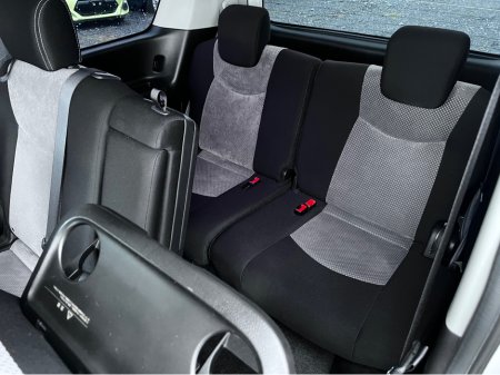 2014 Nissan Serena 2014 Nissan Serena Self Charging Hybrid Automatic 8 Seater €11,950 thumbnail