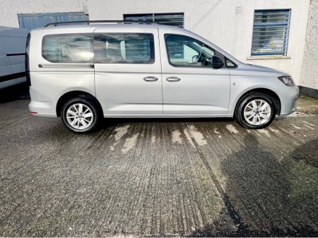 2023 Volkswagen Caddy Maxi Life LIFE 2.0TDI 122BHP A7F 5DR DSG AUTO 7 SEAT €36,950 thumbnail
