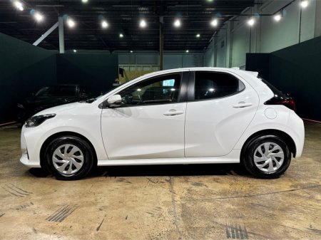 2020 Toyota Yaris - thumbnail 6