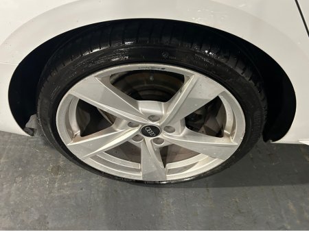 2017 Audi A4 2.0 TDI S LINE 187BHP AUTO 190PS 4DR €17,900 thumbnail