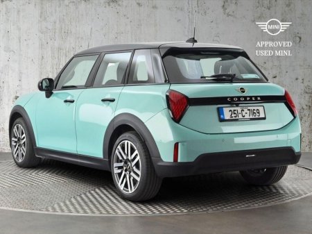 2025 MINI Hatch Cooper C 5 Door €36,900