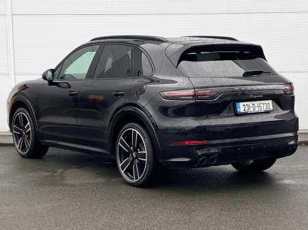 2023 Porsche Cayenne - thumbnail 5