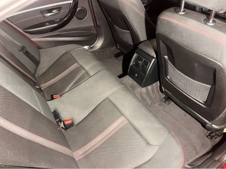 2016 BMW 3 Series - thumbnail 23