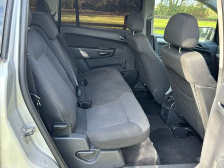 2013 Vauxhall Zafira - thumbnail 12