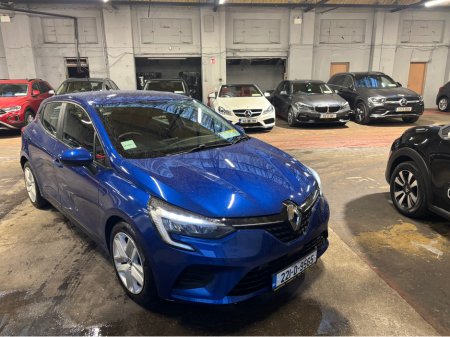 2022 Renault Clio DYNAMIQUE TCE 90 MY21.5 5 5DR €13,999 thumbnail