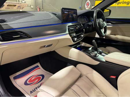 2022 BMW 5 Series - thumbnail 13