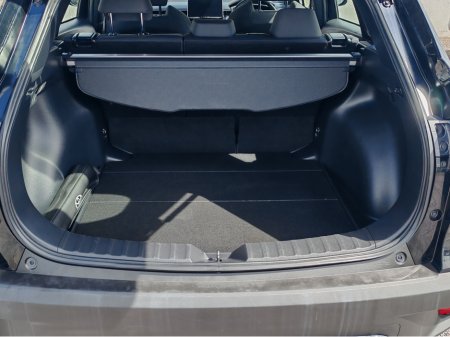 2023 Toyota Corolla CROSS LUNA 1.8 4DR AUTO €33,600