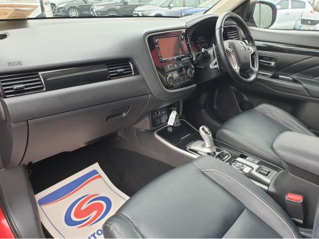 2017 Mitsubishi Outlander - thumbnail 12