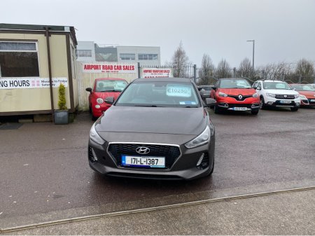 2017 Hyundai i30 I 30 DELUXE 5DR €10,500 thumbnail
