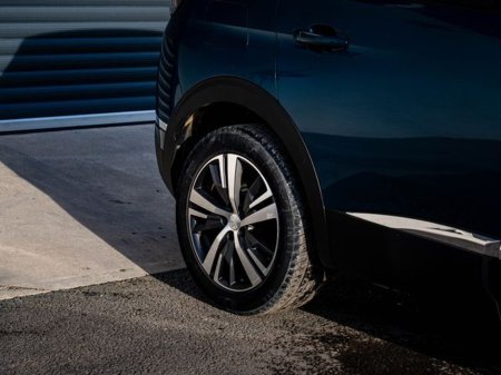 2022 Peugeot 3008 FL Allure 1.5 Blue HDI 130 6.2 €25,450