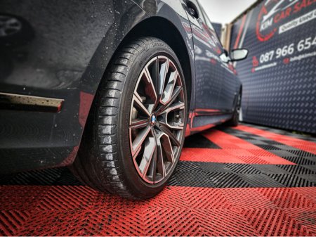 2021 BMW 7 Series M745e plug-in hybrid €49,950 thumbnail