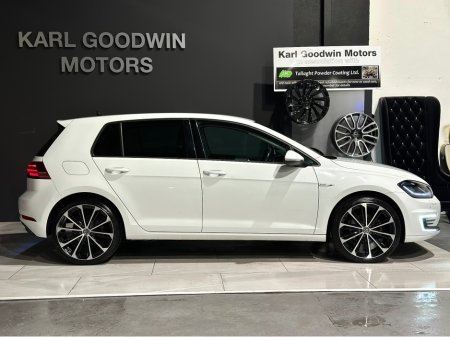 2020 Volkswagen Golf E 136 BHP AUTO E-GOLF €13,950 thumbnail