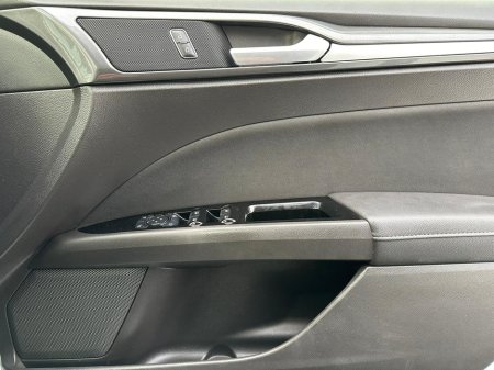 2019 Ford Mondeo 2.0 TDCI ZETEC 150PS NAV SERVICE HISTORY €13,649 thumbnail