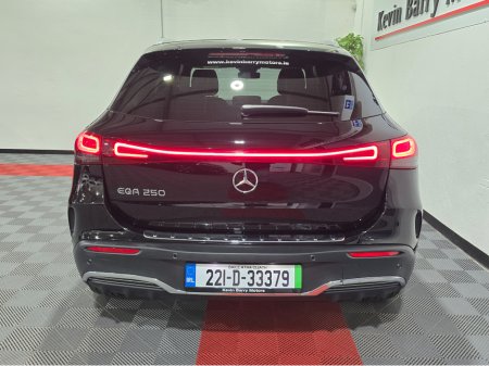 2022 Mercedes-Benz EQA - thumbnail 4