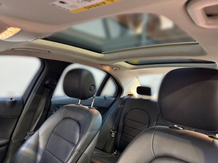 2018 Mercedes-Benz C Class C 350 E A/T Avantgarde €21,450 thumbnail