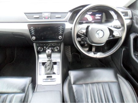 2022 Skoda Superb - thumbnail 10