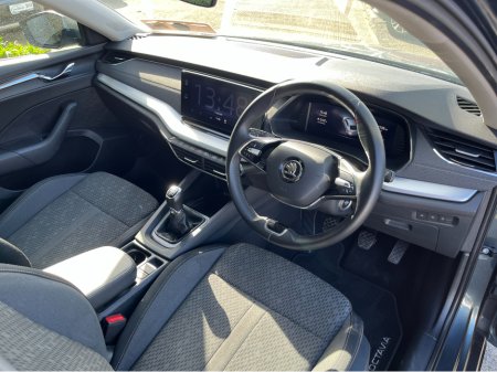 2021 Skoda Octavia - thumbnail 14