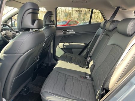 2023 Kia Sportage - thumbnail 7
