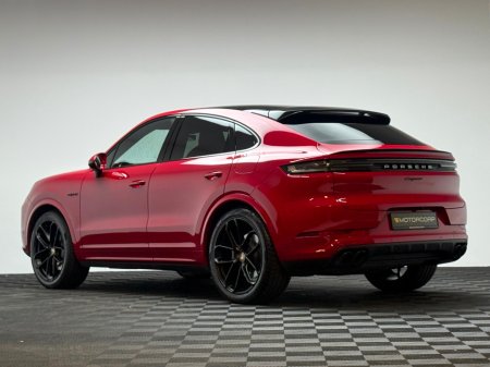 2024 Porsche Cayenne - thumbnail 5