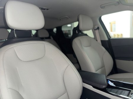 2025 Kia EV6 - thumbnail 7