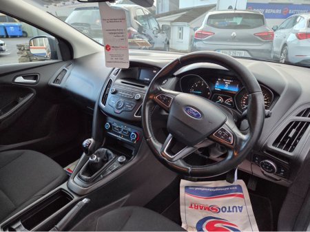 2017 Ford Focus STYLE 1.5 TD 95PS 6SPEED 4 4DR €12,950 thumbnail