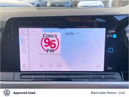 2024 Volkswagen Golf 1.5TSI 5DR LIFE HYBRID AUTOMATIC €31,995 thumbnail