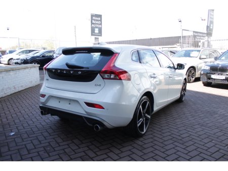 2016 Volvo V40 - view 4