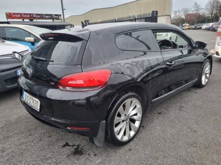 2010 Volkswagen Scirocco - thumbnail 17