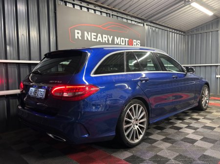 2016 Mercedes-Benz C Class - thumbnail 3