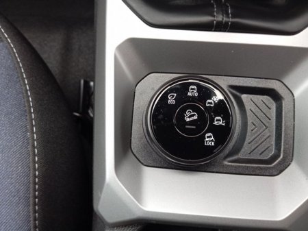 2025 Dacia Duster 4 WD Expression MHEV 140 E06X thumbnail