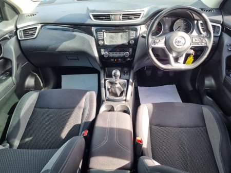 2017 Nissan Qashqai - thumbnail 17