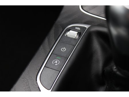 2018 Mercedes-Benz C Class - thumbnail 17