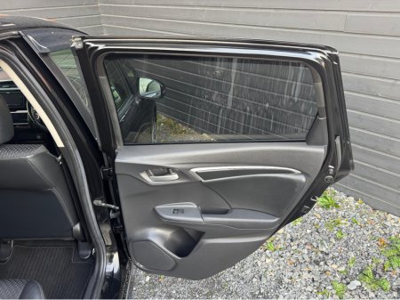 2016 Honda Fit 1.5 HYBRID AUTO €9,995 thumbnail