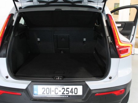 2020 Volvo XC40 - thumbnail 15