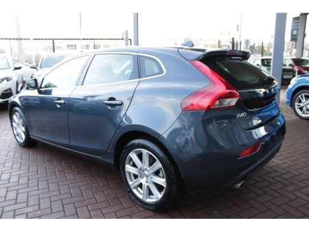 2019 Volvo V40 2.0D4 INSCRIPTION 5DR HATCHBACK AUTO HUGE SPEC  // 1 OWNER CAR // AS NEW CONDITION THROUGHOUT // BUY WITH CONFIDENCE AA AND SIMI APPROVED DEALER 2026 // FINANCE ARRANGED // €19,950 thumbnail