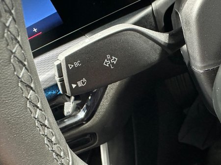 2025 BMW 3 Series - thumbnail 18