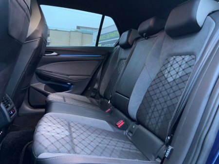 2023 Volkswagen Golf - thumbnail 10